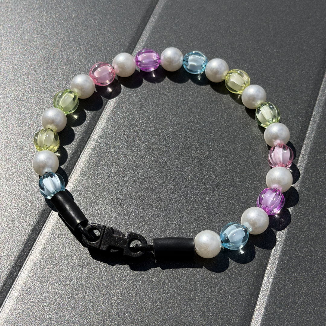 Rainbow Theme Beaded pet Collar from POPNCO featuring 12mm beads alternating Blue, yellow, green, pink, purple faceted beads alternating with acrylic pearls.